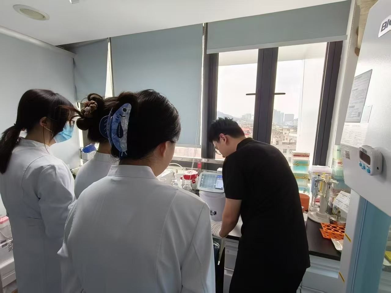 市場服務(wù) | 走進實驗室，傾聽用戶需求